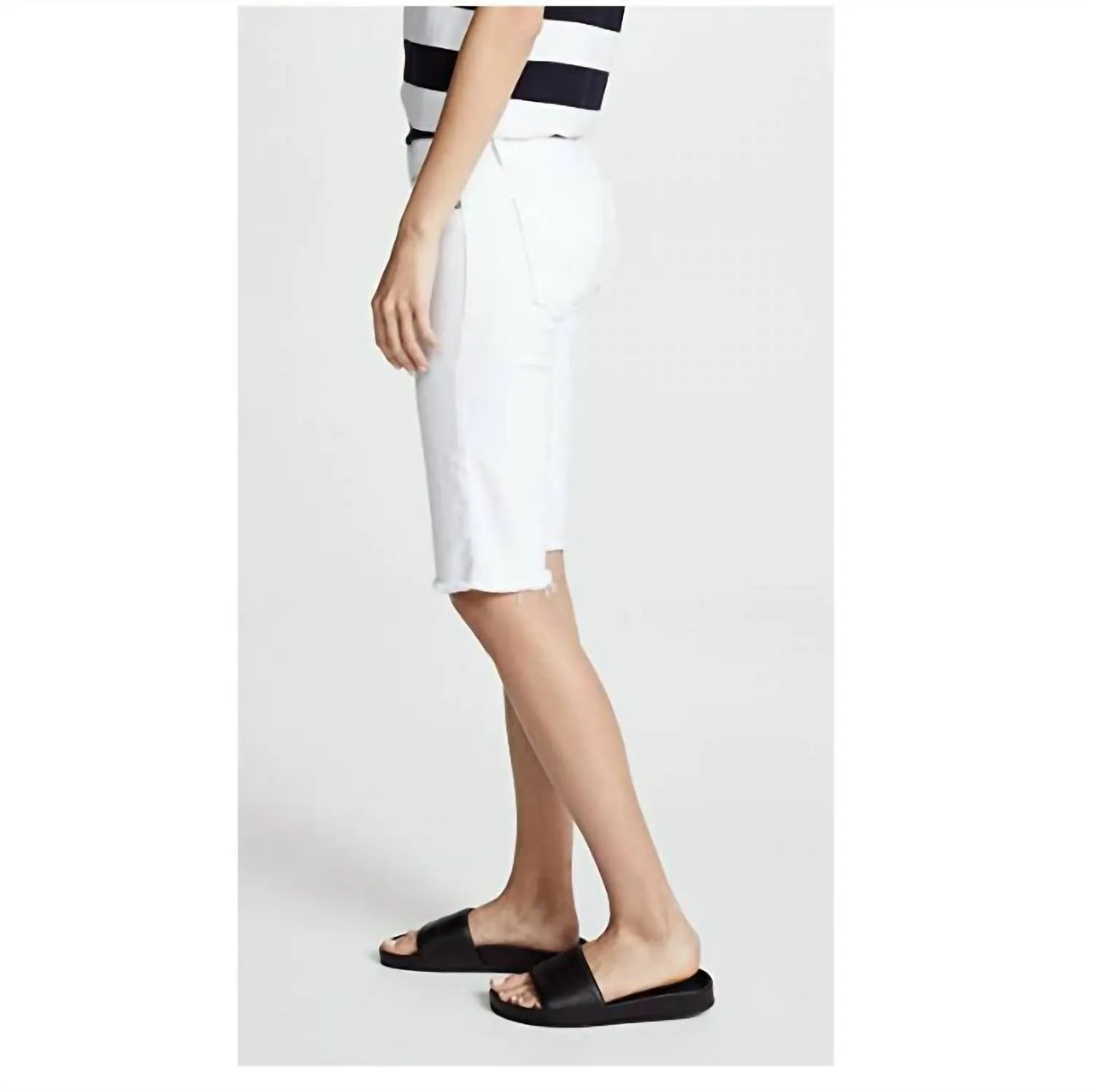 Amelia Raw Hem Knee Bermuda Shorts In White