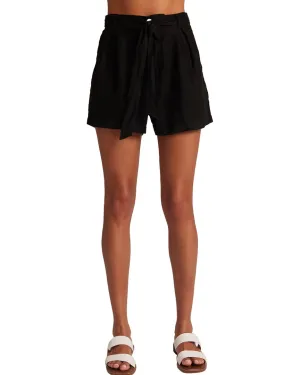 Bella Dahl Belted Pleat Front Linen Short