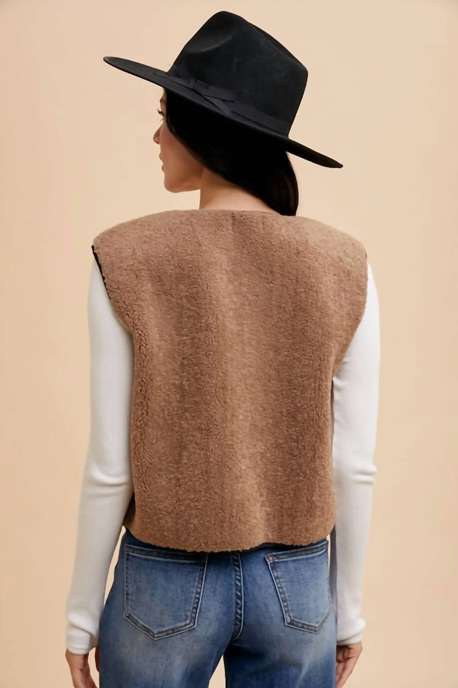 Contrast Tie Detail Fleece Fur Vest In Mocha