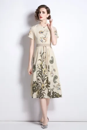 Creamy & Floral print Day A-line Crewneck Short Sleeve Midi Dress