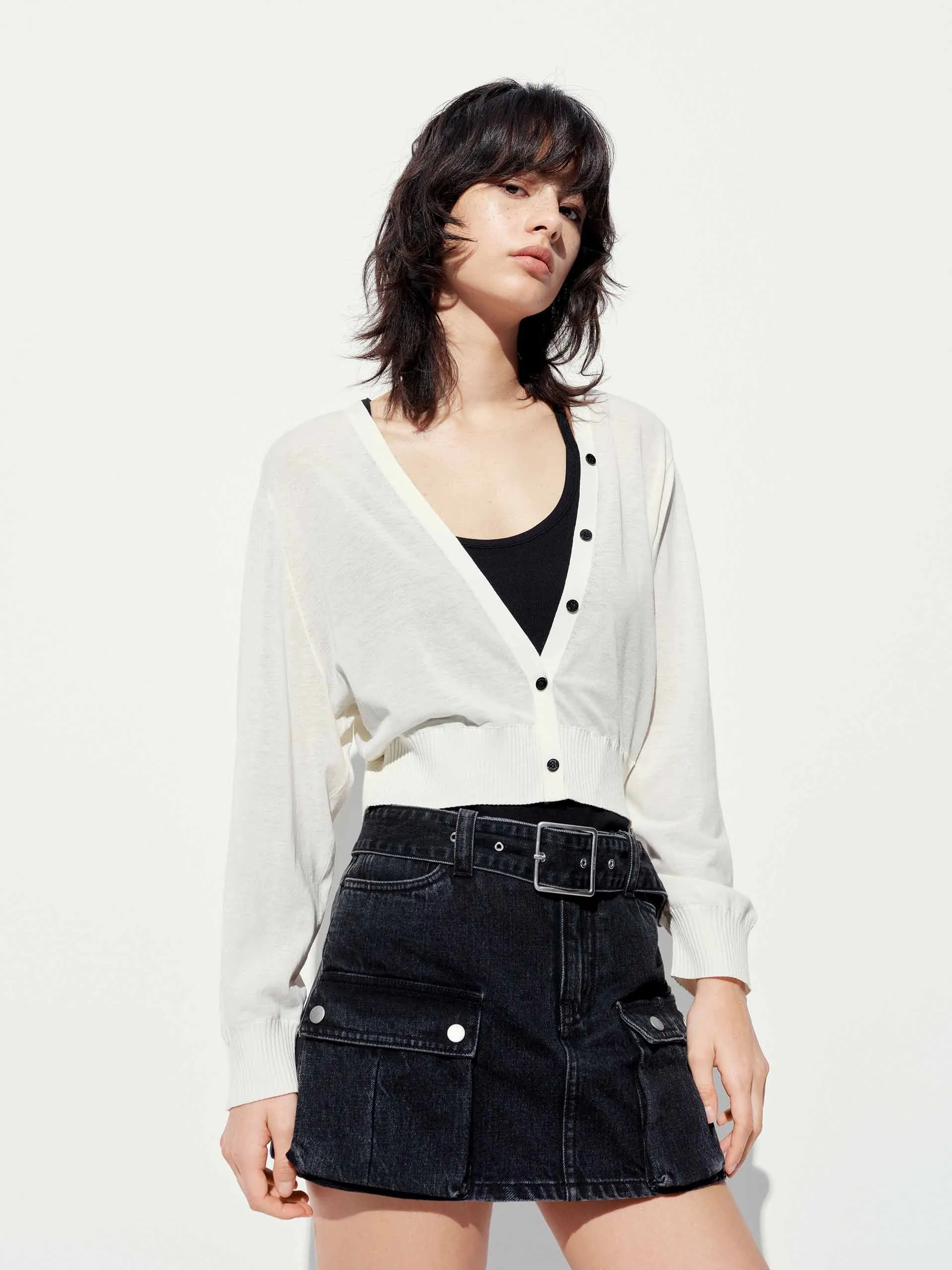 Cropped V-neck Knit Cardigan