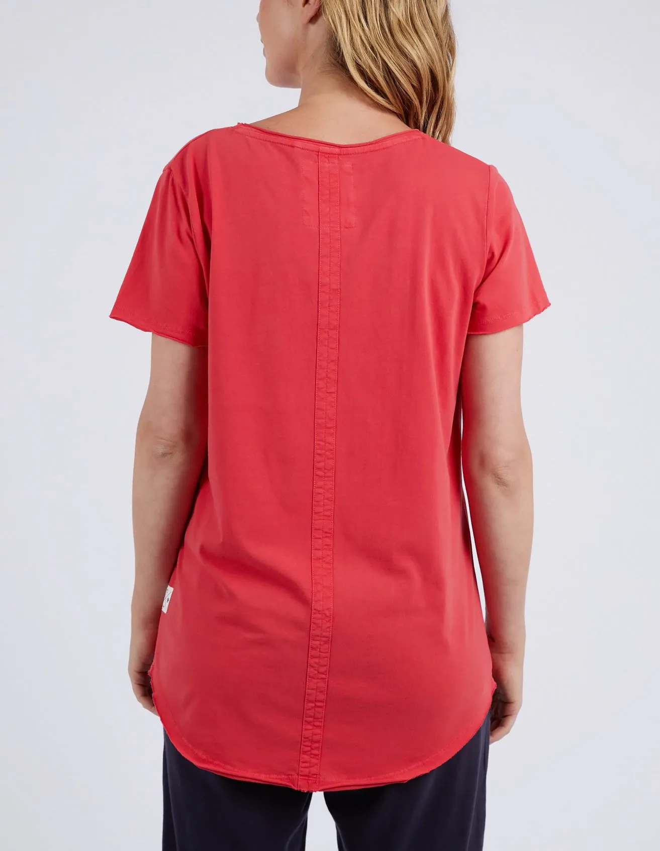 Elm Fundamental Vee Tee Bittersweet Red