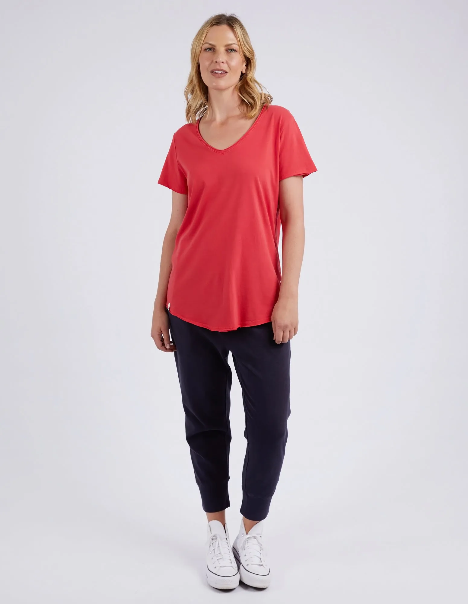 Elm Fundamental Vee Tee Bittersweet Red