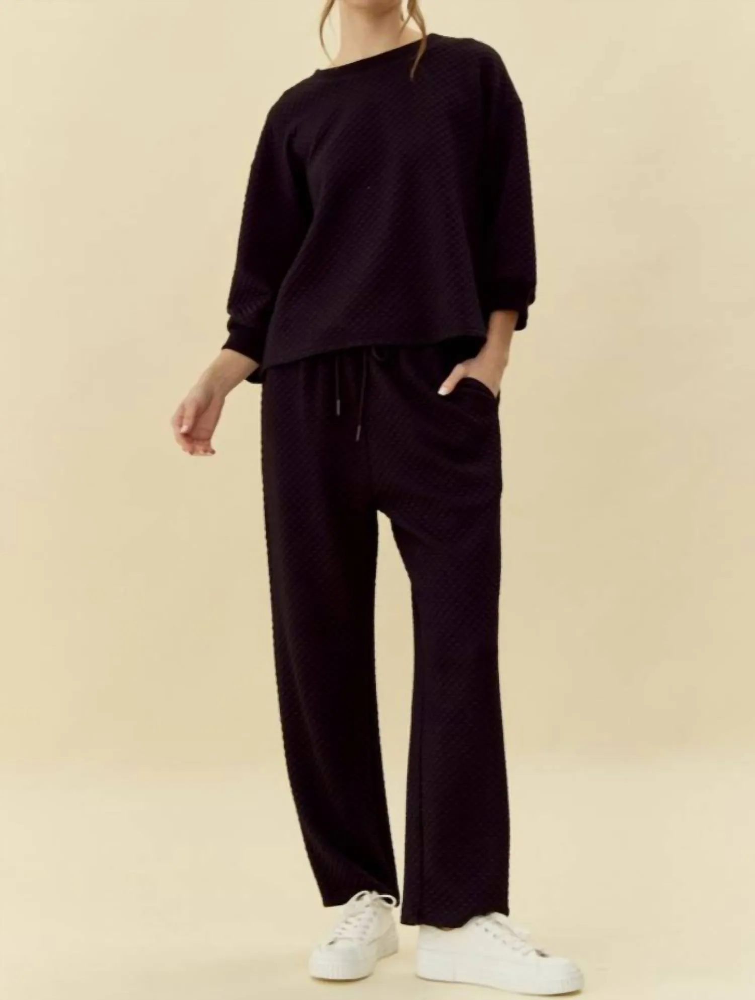 Just Chillin Lounge Set In Black