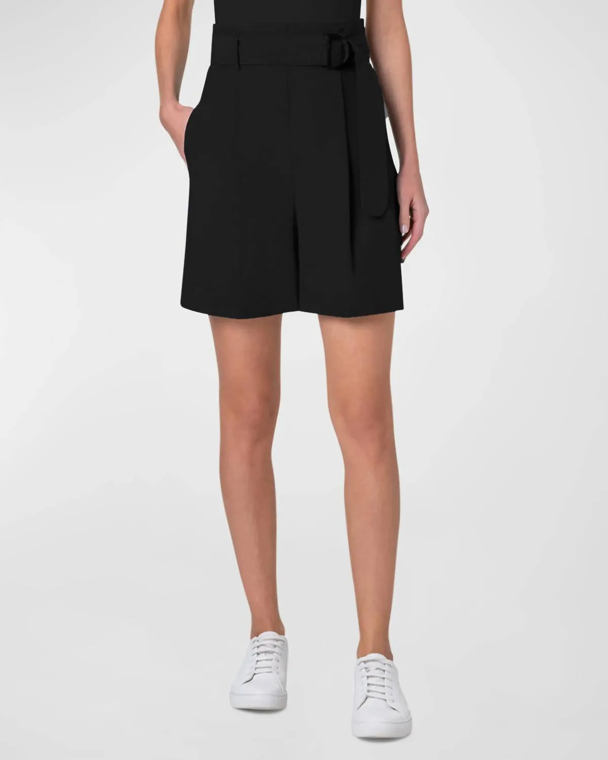 Linen Fiorellina Belted Bermuda Shorts In Black