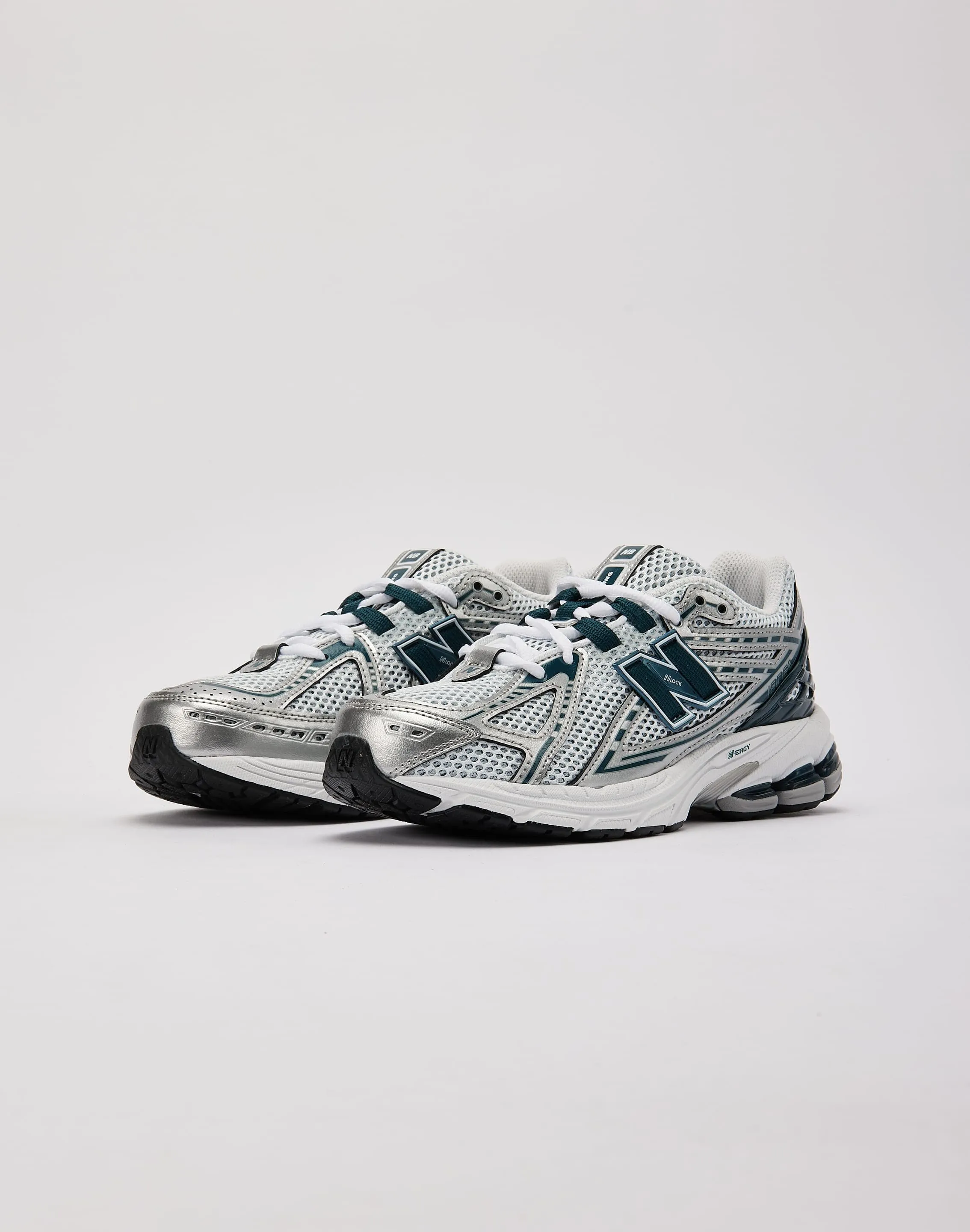 New Balance 1906R Grade-School