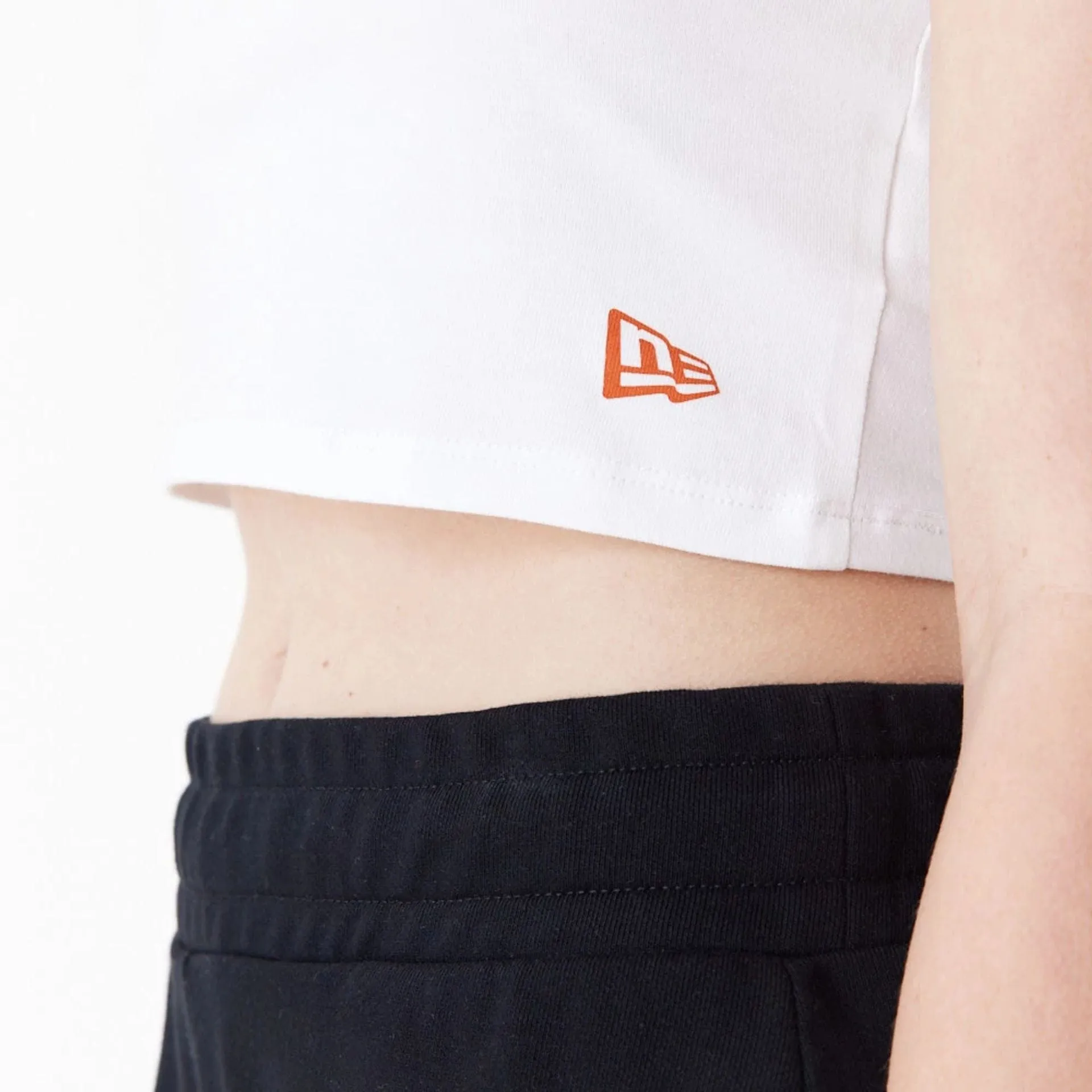 New Era T-Shirts And Tank Tops Phoenix Suns Womens NBA Team Wordmark White Crop Tank Top