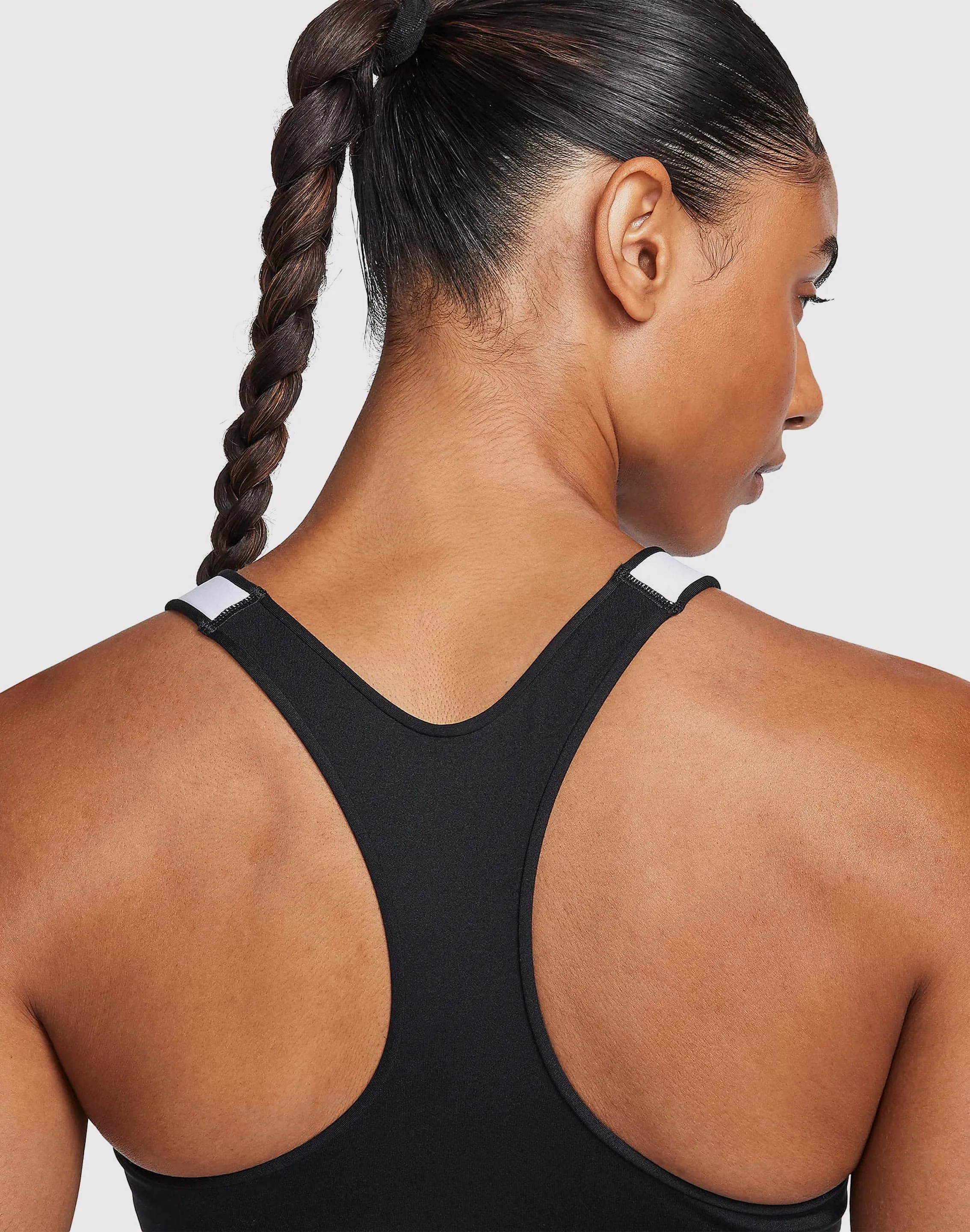 Nike High Neck Medium-Support Sports Bra