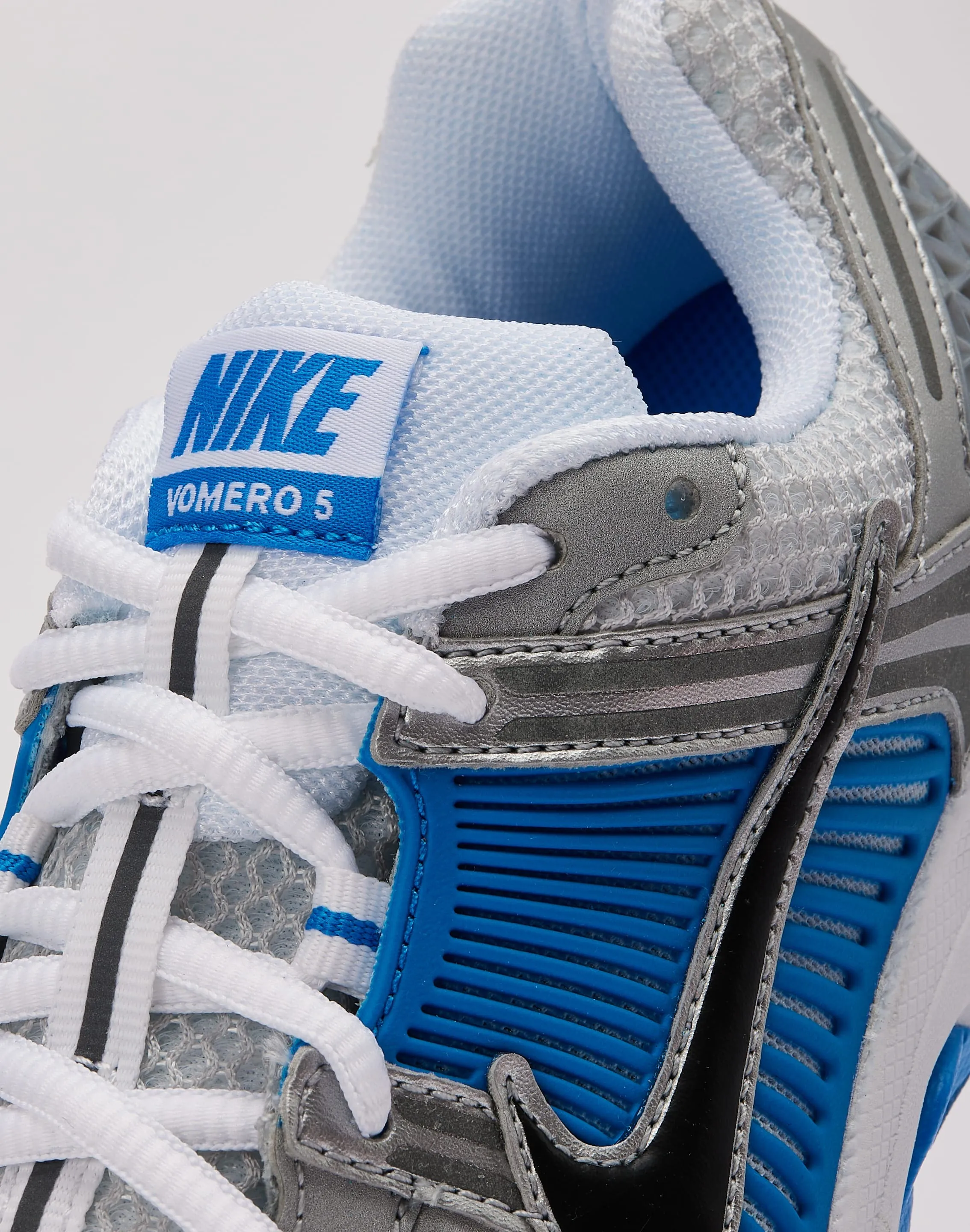 Nike Zoom Vomero 5 Grade-School