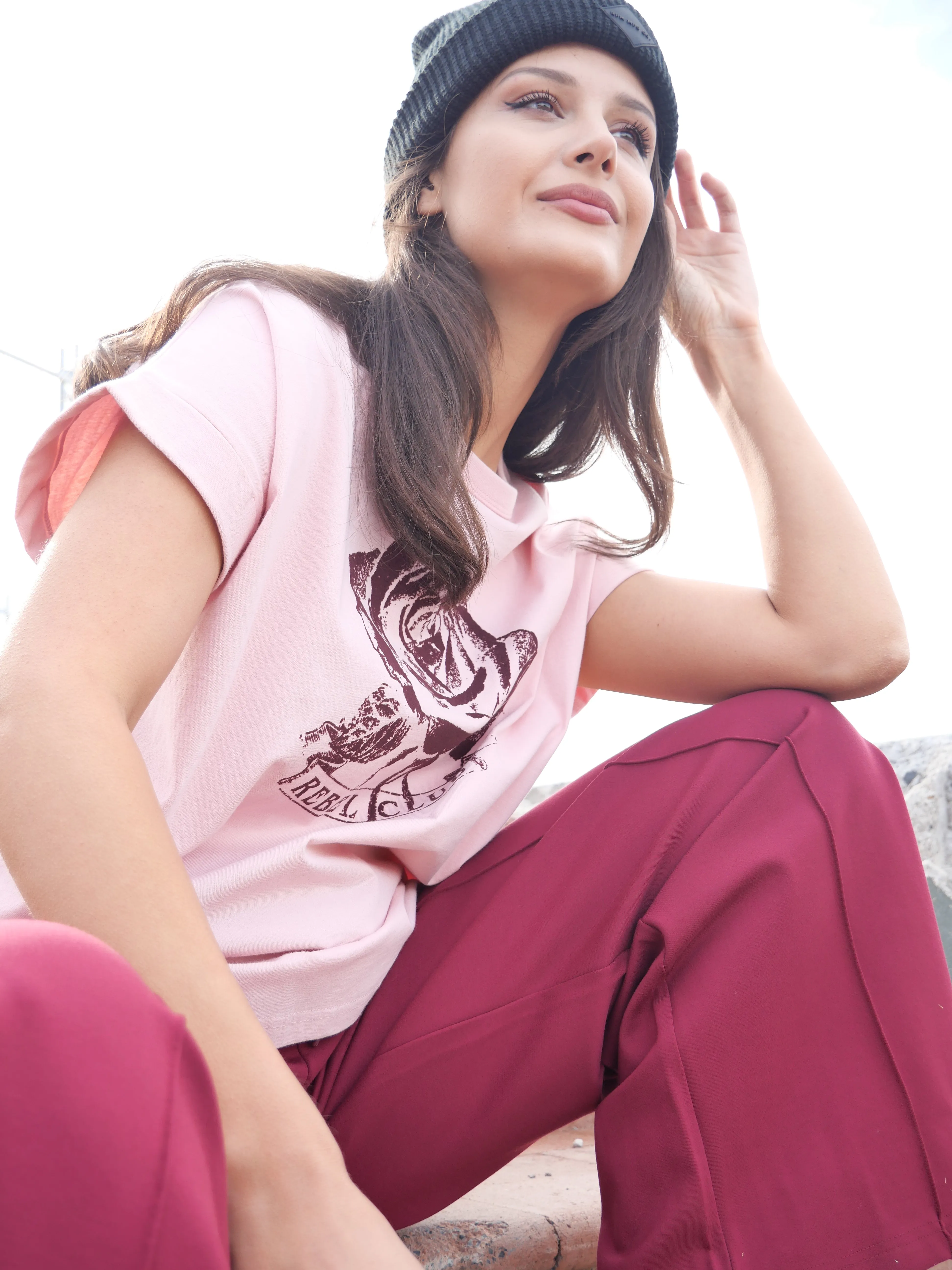 Rebel Club Merlot Rose Capsleeve Tee Pink
