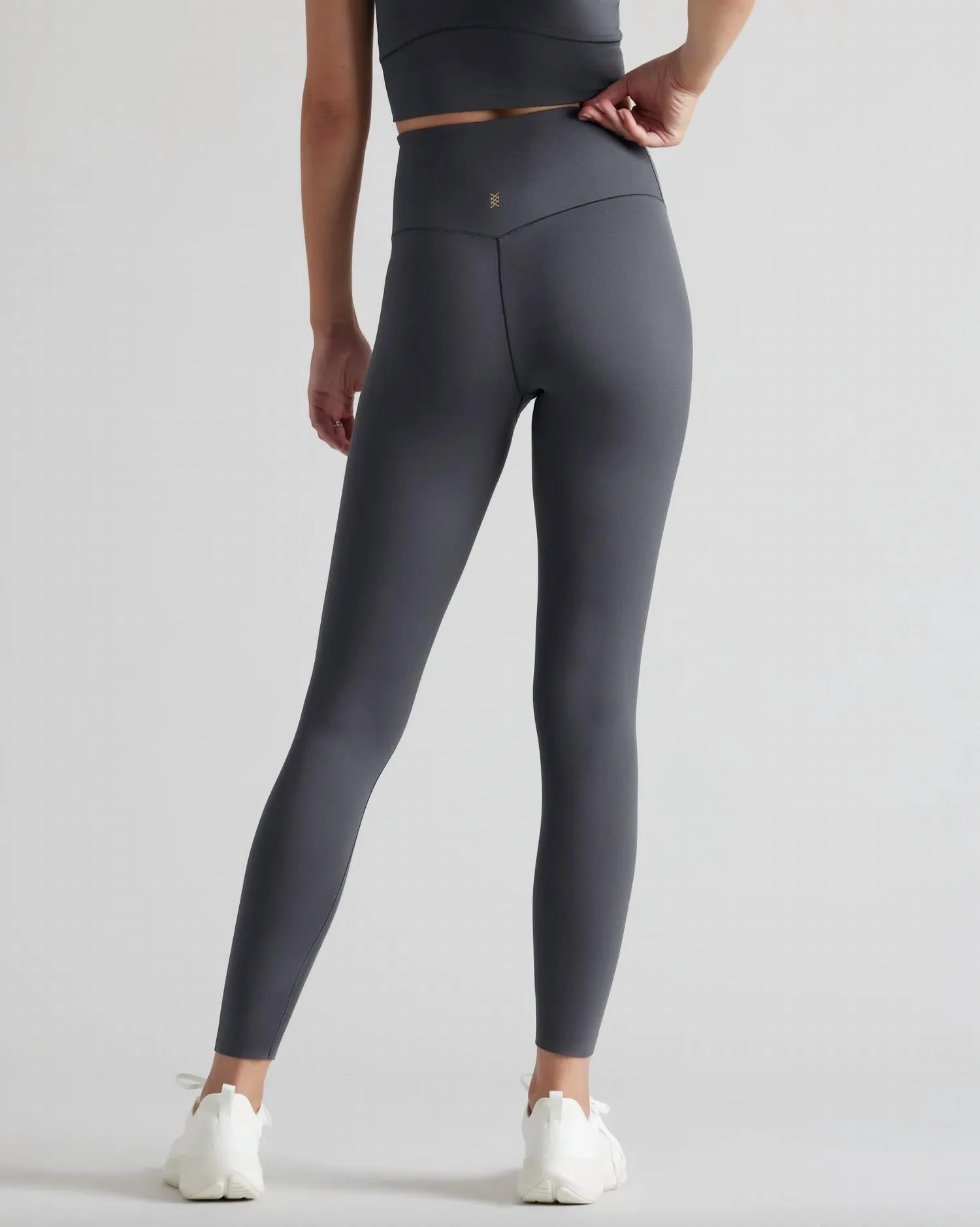 Revive 7/8 Leggings In Ashalt