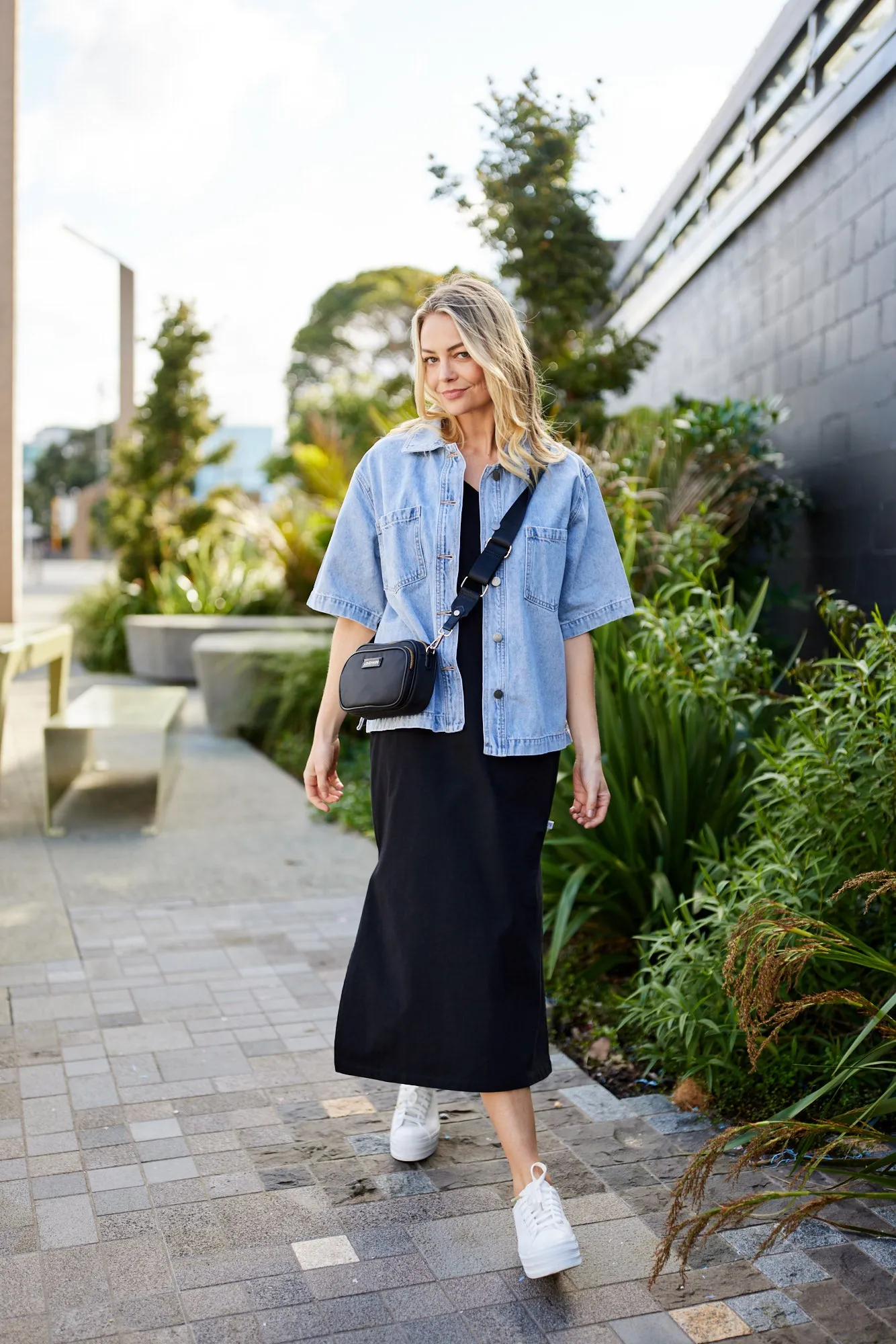 Shine On Essentials Maxi Tee Dress Black