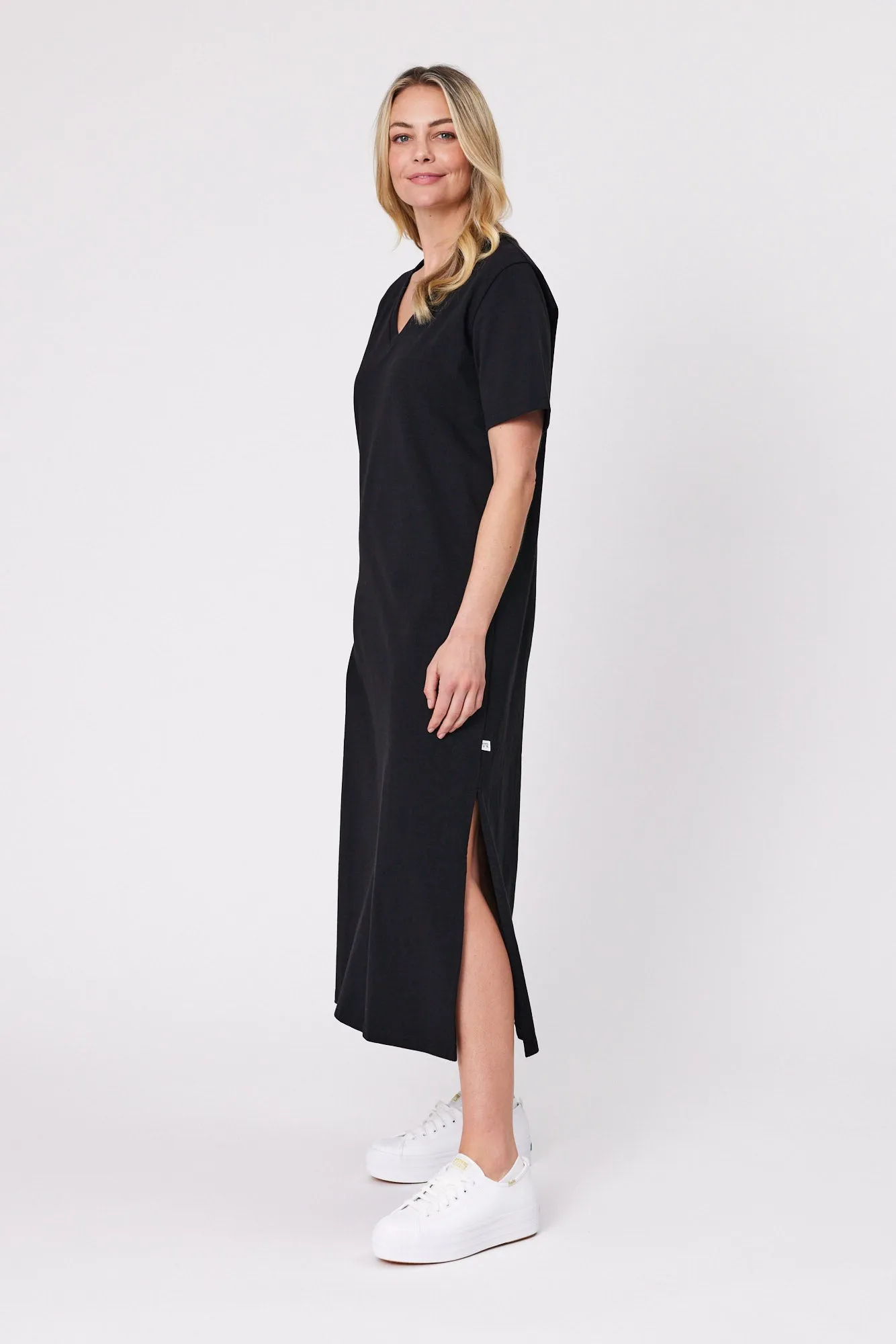 Shine On Essentials Maxi Tee Dress Black