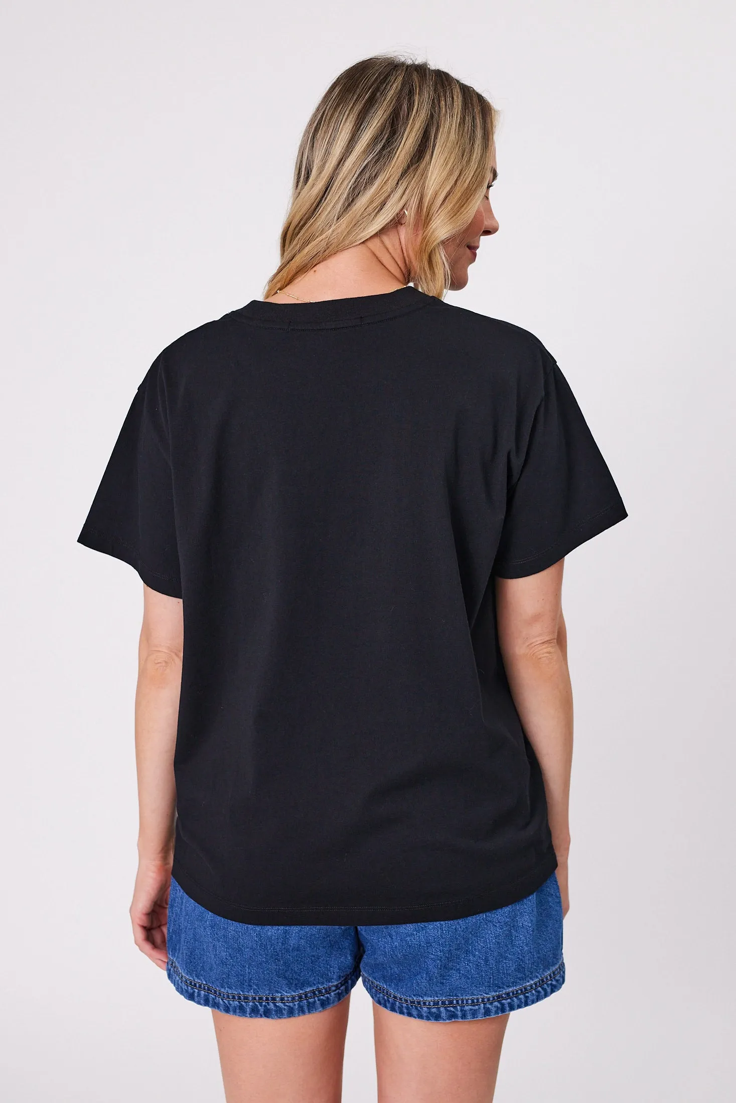 Shine On Label Floral Fantasy Tee Washed Black