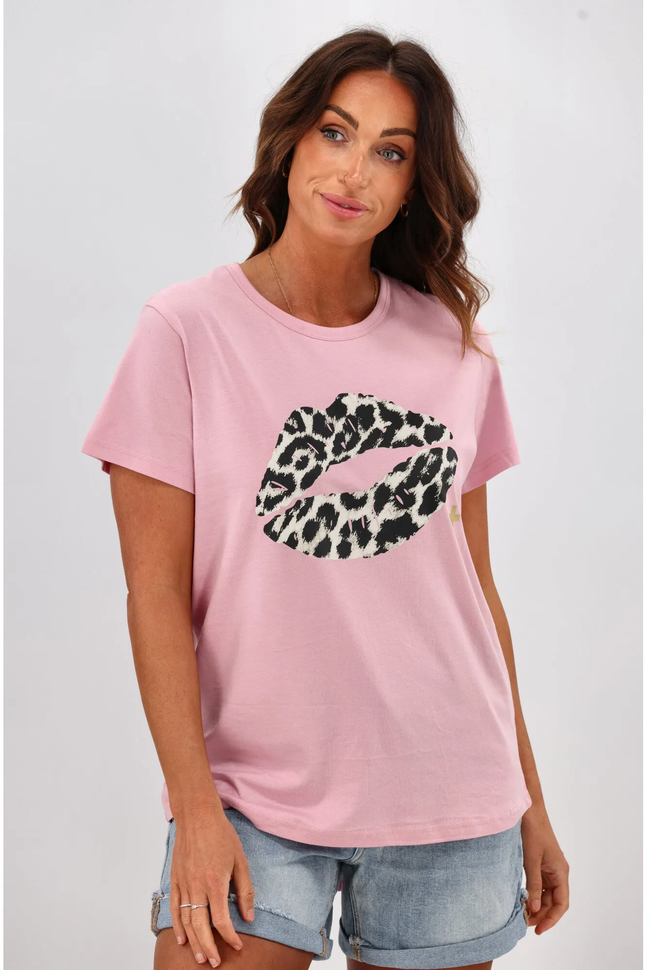 Stella   Gemma T-Shirt Pink With Leopard Lips