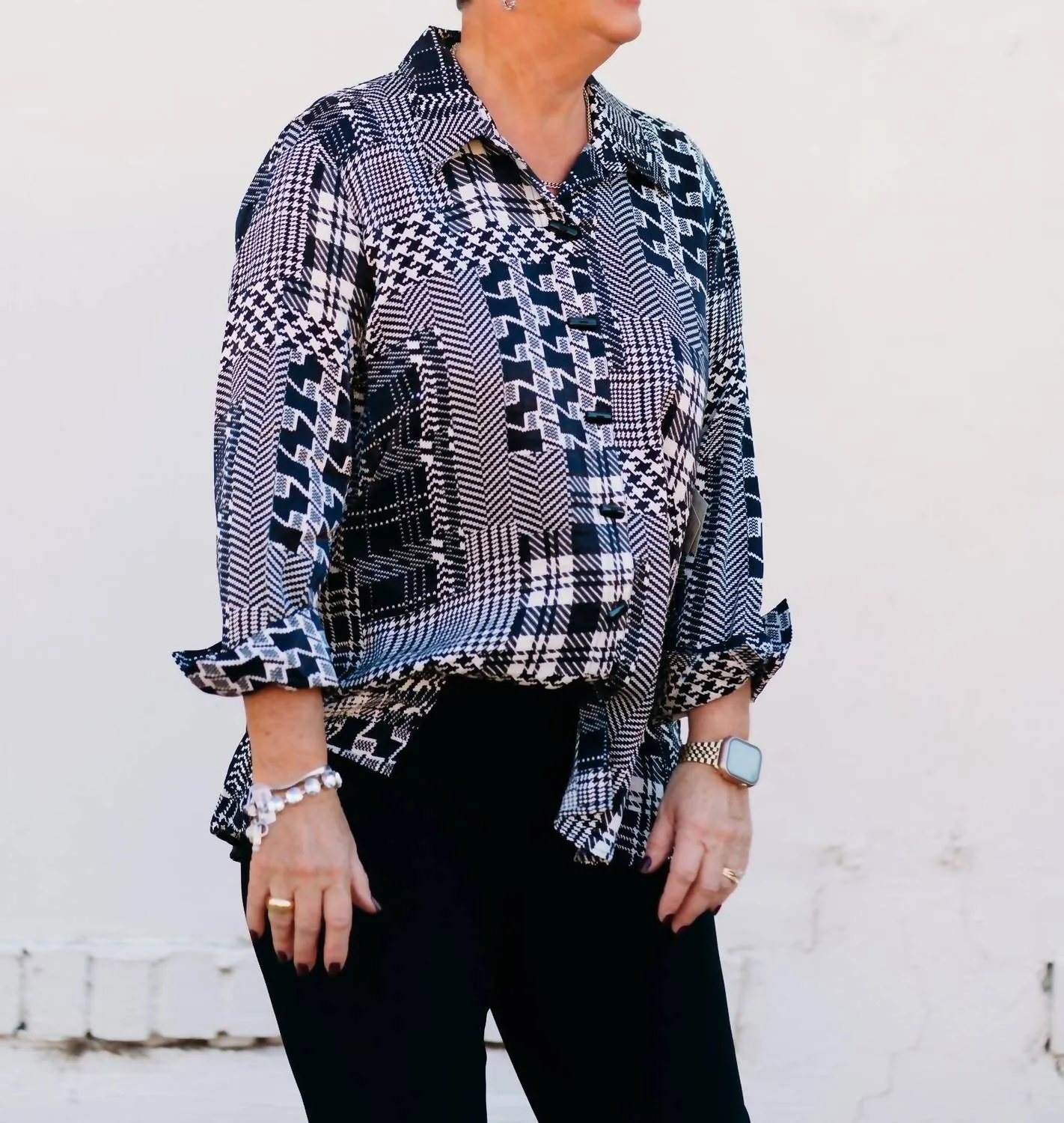 Turn-Up Cuff 3/4 Sleeve Button Shimmer Woven Shirt In Snow